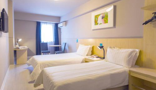 Standard Twin Room A