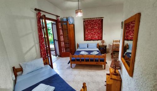 Apartment with Garden View