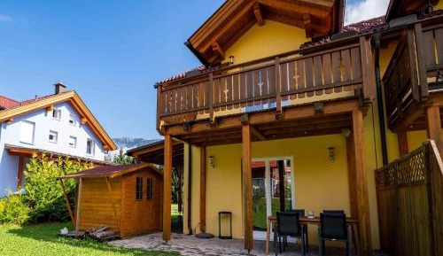 Three-Bedroom Holiday Home 