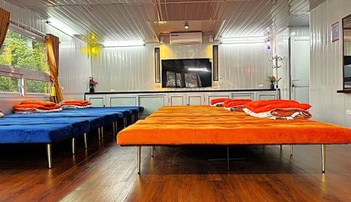 Mixed Dormitory Room