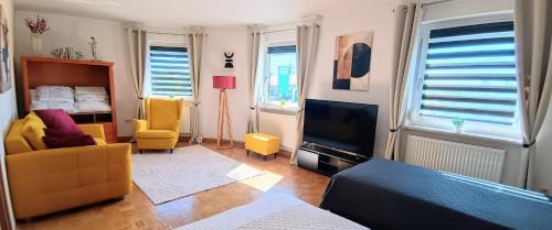 Three-Bedroom Deluxe Apartment