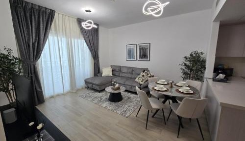 Two-Bedroom Apartment with Lake View