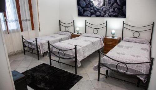 Triple Room with Private Bathroom