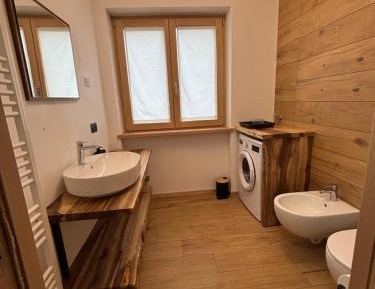 One-Bedroom Apartment with Balcony and Mountain View  