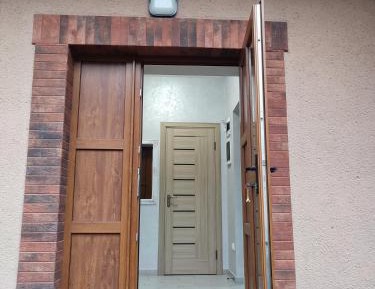 One-Bedroom Apartment with View