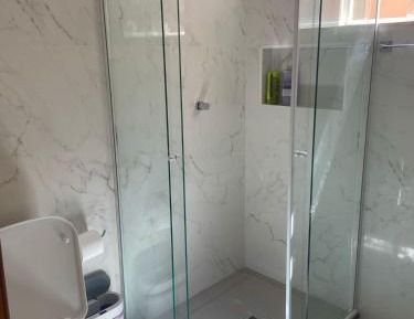 Queen Room with Shared Bathroom