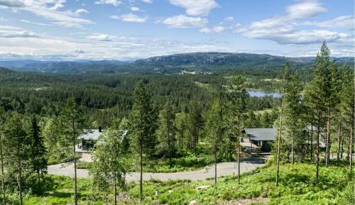 Three-Bedroom Holiday Home 