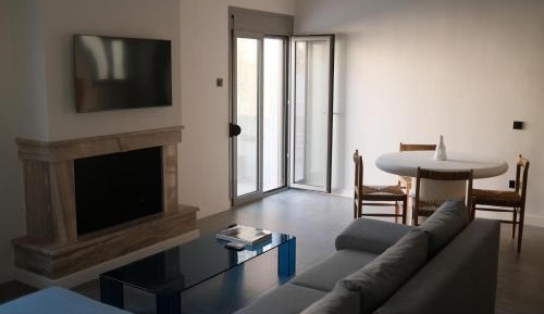 One-Bedroom Apartment with Terrace