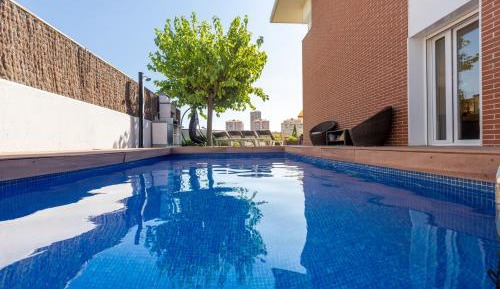 Five-Bedroom Villa Private Pool