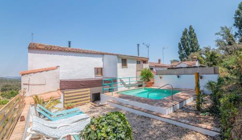 Three-Bedroom Superior Apartment