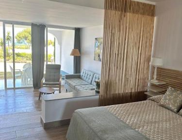 Studio Apartment (2 Adults)