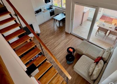 Two-Bedroom Apartment with Balcony and Sea View