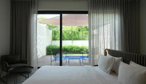 Family Suite with Pool