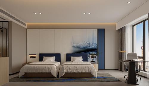 Superior Twin Room with City View