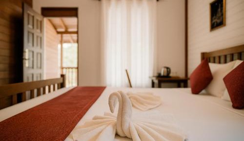 Deluxe Double or Twin Room with Garden View