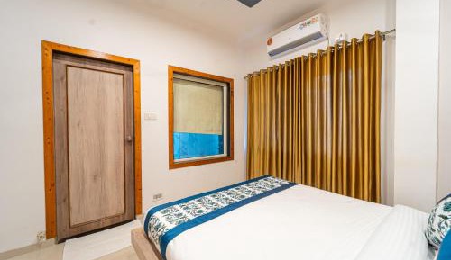 Deluxe Room With Garden View and Balcony (Ground Floor)