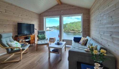 Three-Bedroom Holiday Home 
