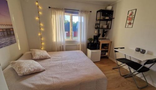 One-Bedroom Apartment with Garden View