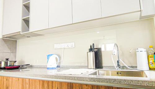 Four-Bedroom Luxury Apartment