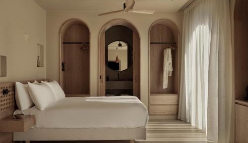 Deluxe Suite with Pool, Terrace and Sea View