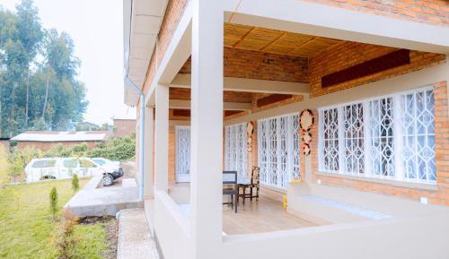 Apartment with Garden View