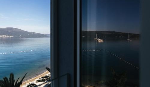 Superior Large Double Room with Sea View