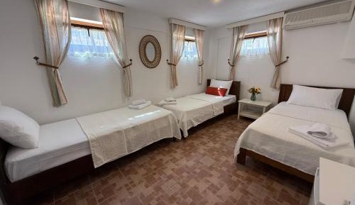 Triple Room with Private Bathroom