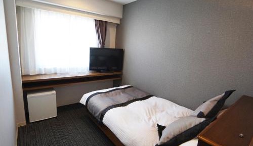 Semi Double Room - Non-Smoking