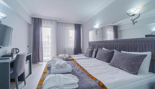 Standard Double or Twin Room with Balcony