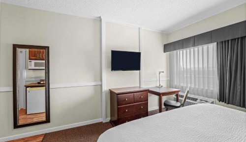 King Room - Non-Smoking