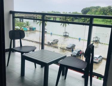 Single Room with Lake View