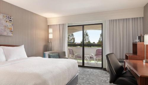 Queen Room with Two Queen Beds with Balcony