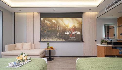 Twin Room with City View