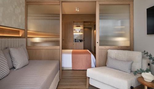 Family Room with Garden View - Main Building 