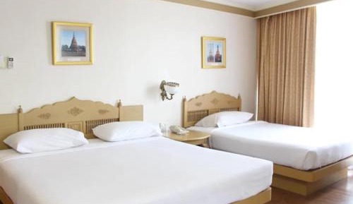 Deluxe Family Room