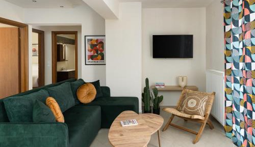 Three-Bedroom Apartment with Balcony