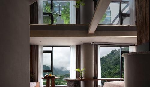King Room with Mountain View