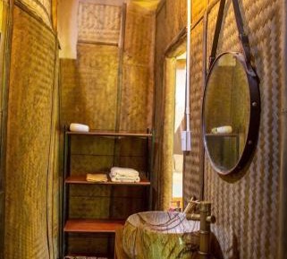 Apartment with Mountain View