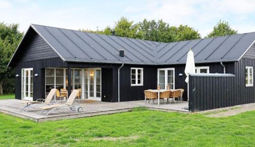 Four-Bedroom Holiday Home