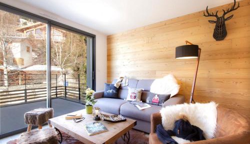 Two-Bedroom Apartment with Terrace