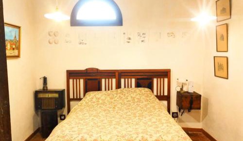 Double Room with Shared Bathroom