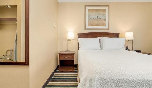 Standard Room - Non-Smoking