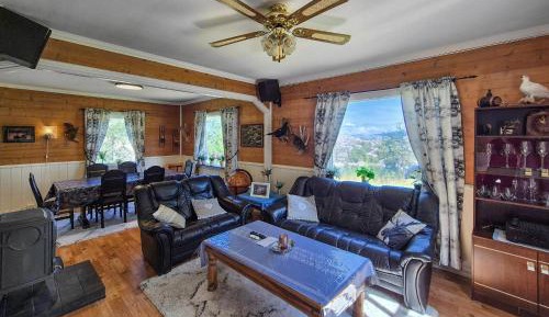 Four-Bedroom Holiday Home