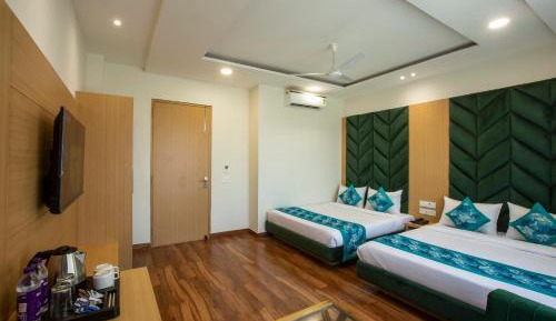 Deluxe Quadruple Room