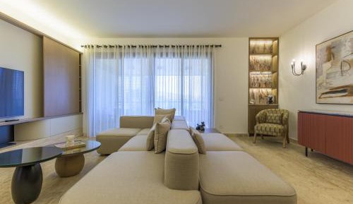 Two-Bedroom Apartment with Balcony and Sea View