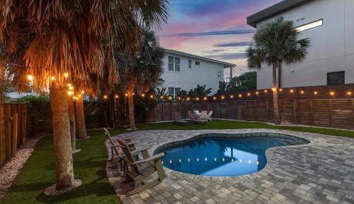 Three-Bedroom Vacation Home 