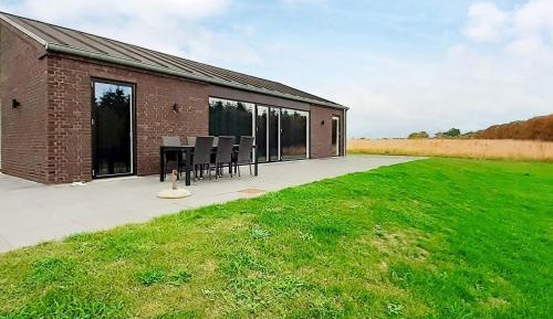 Three-Bedroom Vacation Home 