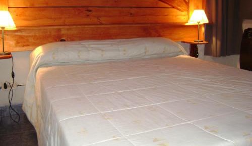 Three-Bedroom Deluxe Apartment