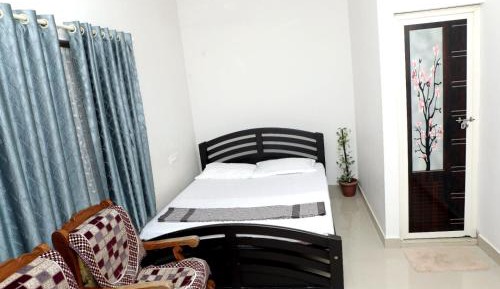 Deluxe Double Room (2 Adults + 1 Child)