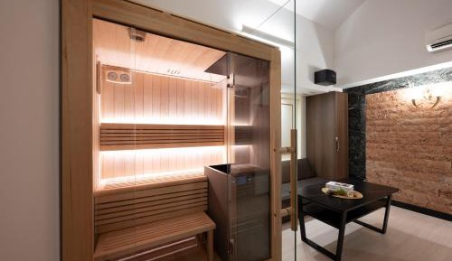 Superior Twin Room with Sauna